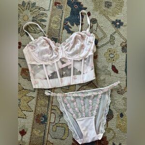 Victoria Secret Light Pink Rose Two Piece Lingerie Outfit Sz 36D/L